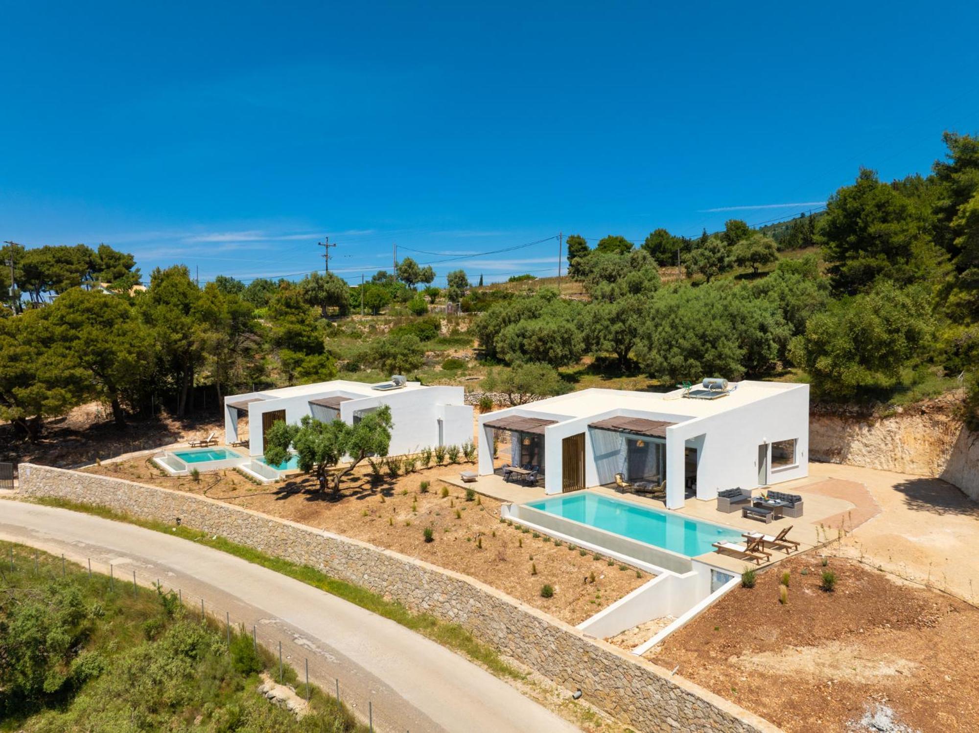 Mellamare Luxury Suites Athanion Exterior photo