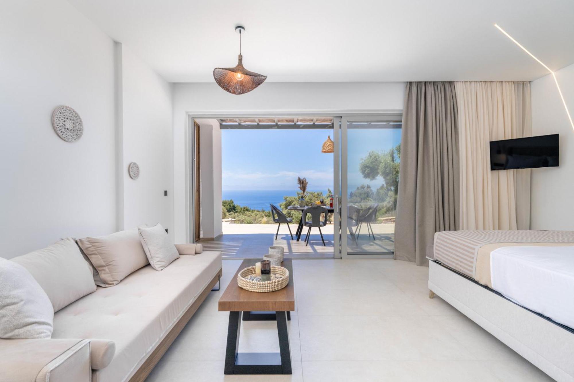 Mellamare Luxury Suites Athanion Exterior photo
